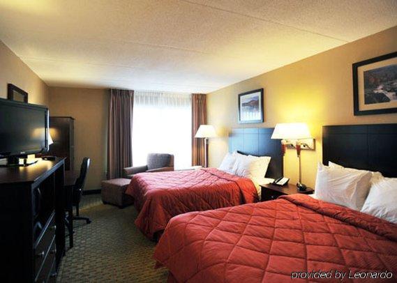 Comfort Inn & Suites Γουοτερτάουν Δωμάτιο φωτογραφία